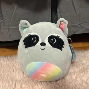 Max squish-mellow with tag!